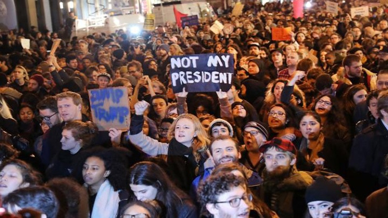 ڈانلڈ ٹرمپ صدارت کے اہل نہیں، امریکی عوام، ملک گیر مظاہرے جاری