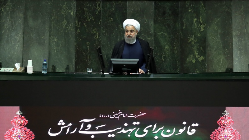 ڈاکٹر حسن روحانی نے اتوار کے دن ایرانی پارلیمنٹ میں کہا کہ اسلامی جمہوریہ ایران ہرگز مشترکہ جامع ایکشن پلان کی خلاف ورزی نہیں کرے گا۔