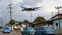 Avion američkog predsjednika nad Havanom