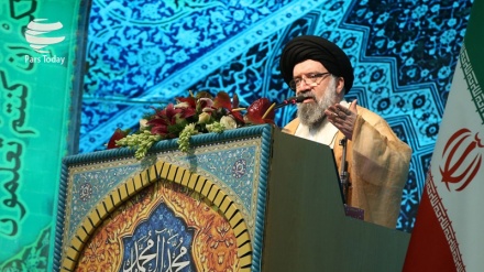 ایران خطے کے ملکوں کا طاقتور بھائی ہے، خطیب نماز جمعہ تہران 