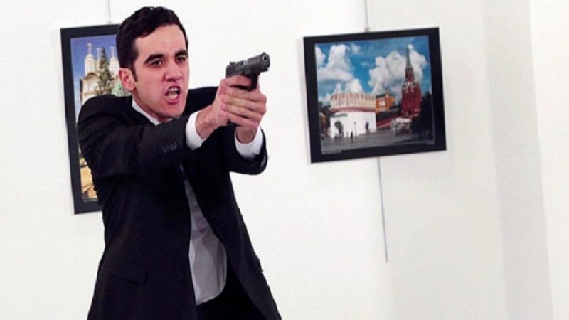 Gelo kujerê Karlov çima bi saxî nehate girtin?