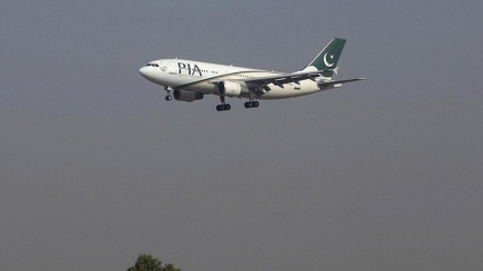 ایسے گرا پاکستانی ایئر لائن کا طیارہ ۔ ویڈیو