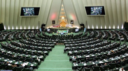 آیت اللہ شیخ باقر النمر کی شہادت کی پہلی برسی ، ایرانی پارلیمنٹ کا بیان 