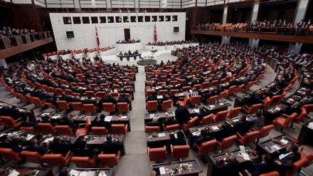 Türkiyədə fövqəladə vəziyyətin müddəti yenidən artırıldı