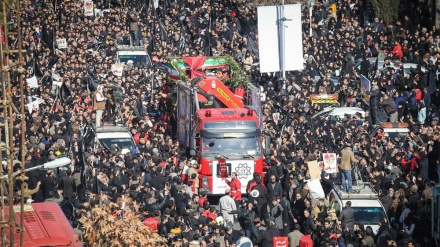  ئەسپەردەکران و بەخاک سپاردنی بەشکۆی تەرمی١٦ئاگرکوژێنەوەی شەهیدی ڕووداوی بینای پلاسکۆی تاران