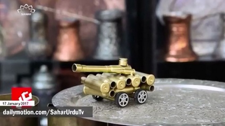 گولیوں اور بموں کے خول سے منفرد اشیاء بنانے والا آرٹسٹ