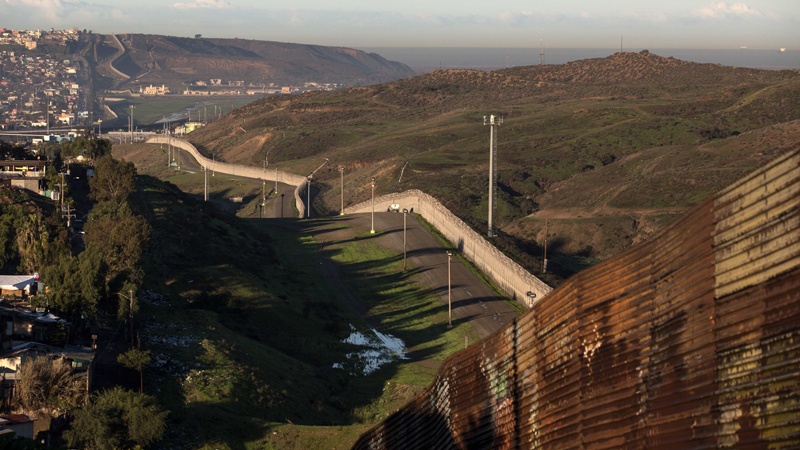 SAD raspisale konkurs za idejno rješenje zida s Meksikom
