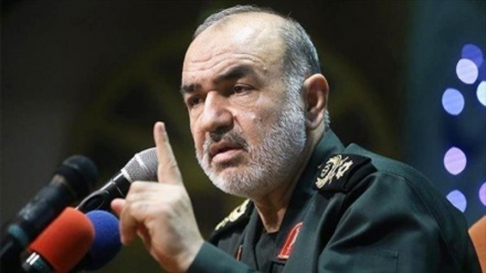 پابندیاں ، ایران کی دفاعی پیشرفت کا محرک  : جنرل حسین سلامی 