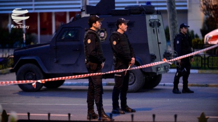 İstanbulda təhlükəsizlik binasına hücum