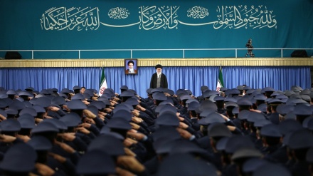 Ajetollah Hamenei: Narod Irana će 22. behmena odgovoriti na prijetnje SAD-a 