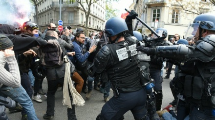 Polis zorakılığına qarşı Fransa xalqının aksiyası