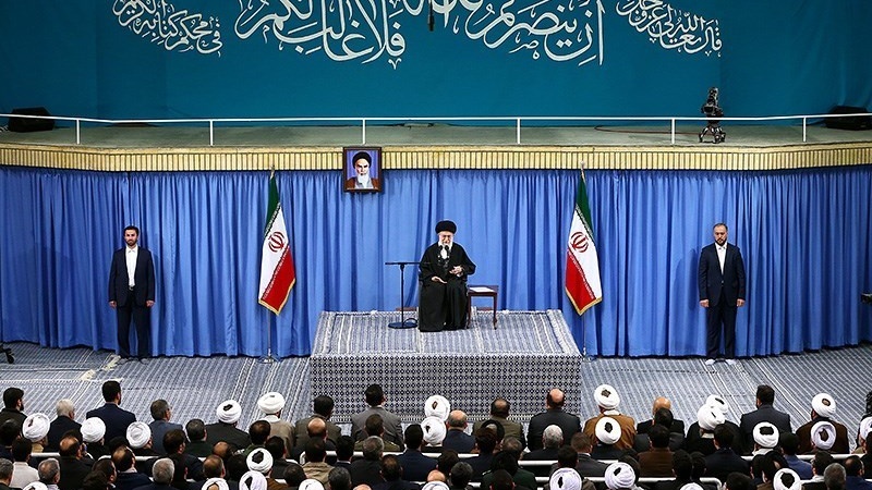  رهبر معظم انقلاب اسلامی سے مشرقی آذربائیجان کے عوام کی ملاقات