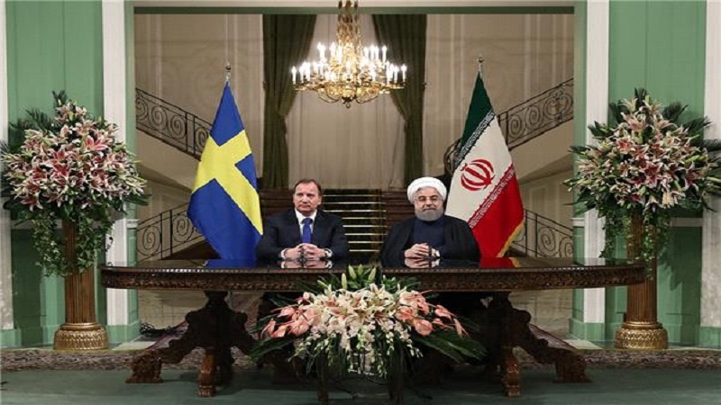 Ruhani: AB İranla əməkdaşlıq üçün Avropa banklarına dəstək versin