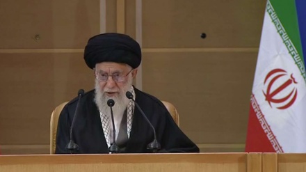 رہبر انقلاب اسلامی کی جانب سے میلکم ایکس کی قدردانی