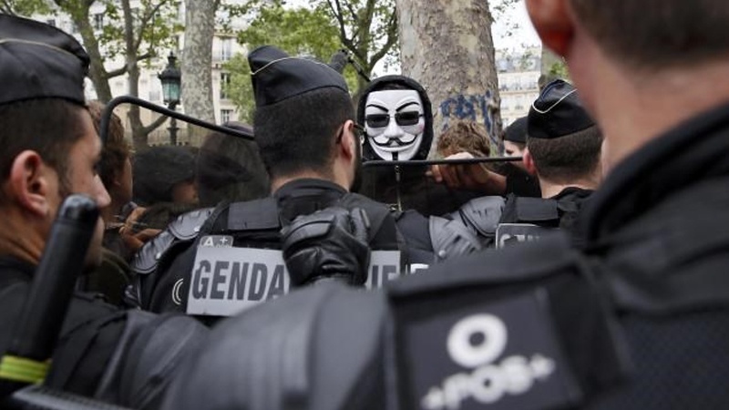 Fransada polis zorakılığına etiraz