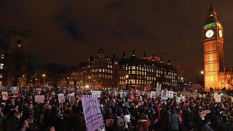 امریکہ، اسپین، برطانیہ اور سوئزرلینڈ میں ٹرمپ مخالف مظاہرے