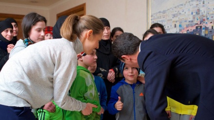 Susret Asada sa ženama koje su bile u rukama terorista