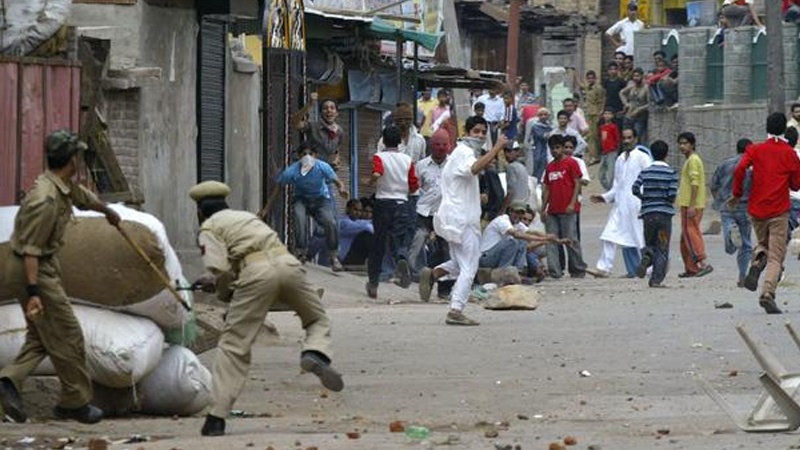 ہندوستان کے زیرانتظام کشمیر میں حالات بدستور کشیدہ 