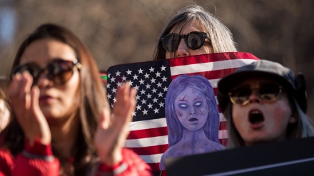  ٹرمپ کے خلاف 150 شہروں میں احتجاجی مظاہرے