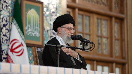 Şiroveyek li ser gotinên rêberê giranqedir ê inqilabê li koma pirrcoş a zîyaretkirên tirbma Îmam Riza(S) 