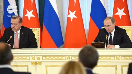 Putin: İran, Rusiya və Türkiyənin səyləri Suriyada atəşkəsə səbəb oldu