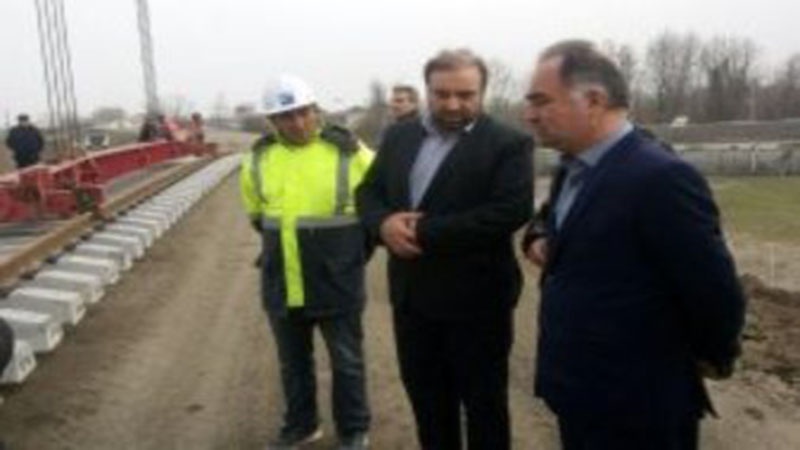 Azərbaycan qatarı Astara-Astara körpüsündən İrana daxil oldu