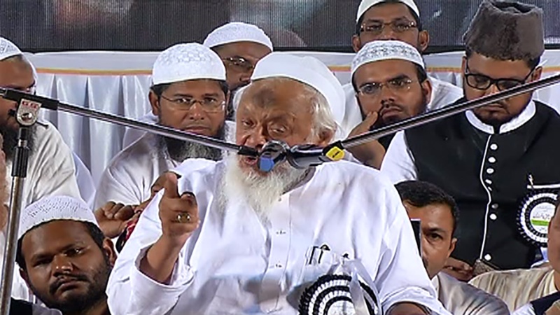 فرقہ پرست ملک کے امن کوتباہ کرنے کے درپے