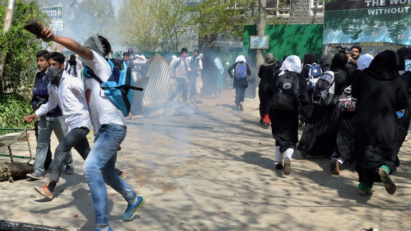 ہندوستان: کشمیر میں زخمیوں کی تعداد میں اضافہ  