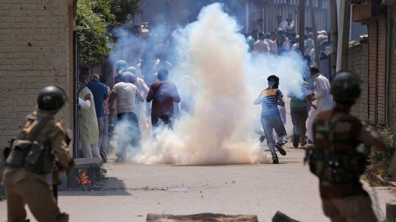 کشمیر: فائرنگ کے بعد حالات کشیدہ