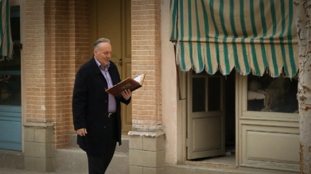 خوێندنەوەی شیعری چاو بە پیشکەش کردنی قانع بازیار