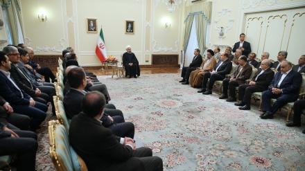 Ruhani: Xarici təzyiqlər qarşısında xəsarətə məruz qalmamaq Müqavimət İqtisadiyyatının məqsədlərindəndir 