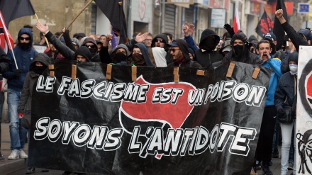 Fransızlar polis zorakılığına 