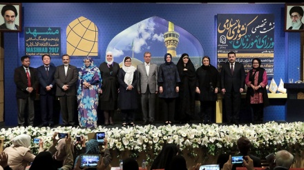 مشہد مقدس میں خواتین کے امور سے متعلق وزراء کا اجلاس 