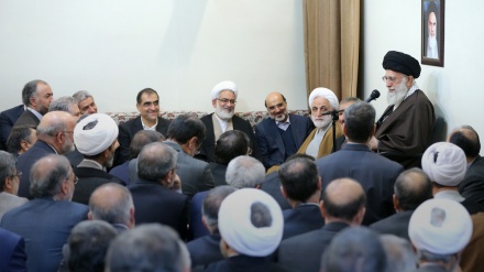 دشمنوں کی سازش کو ناکام بنانے پر رہبرانقلاب اسلامی کی تاکید