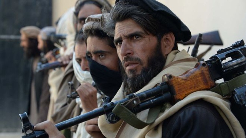 افغان فوج کے اڈے پر طالبان کا حملہ گیارہ فوجی ہلاک 