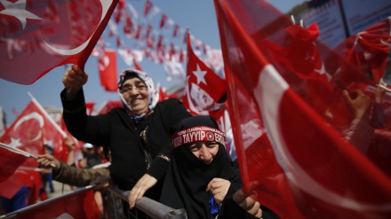 Türkiyədə referendum başa çatdı, səslərin sayılmasına başlanıldı