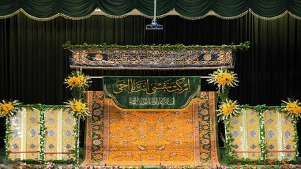 عرش کا فرش ۔ تصاویر
