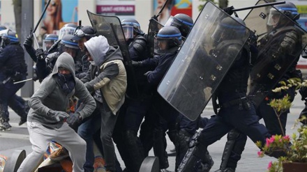 Fransanın müxtəlif şəhərlərində Makron əleyhinə aksiyalar keçirilib