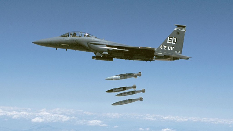 شام: امریکی اتحادی جنگی طیاروں کی بمباری 20 جاں بحق