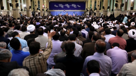 رہبر انقلاب اسلامی:امن و امان کی فضا میں انتخابات کا انعقاد