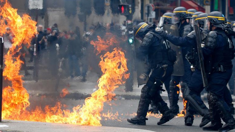 Fransada 1 May yürüşləri polis zorakılığına məruz qaldı