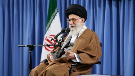 رہبر انقلاب اسلامی سے اساتذہ اورطلبہ کی ملاقات