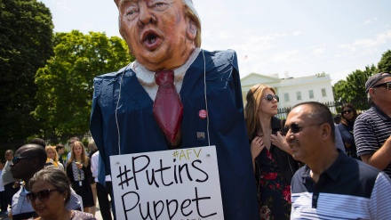 ABŞ vətəndaşları Trampa qarşı aksiya keçiriblər