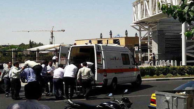ایرانی پارلیمنٹ کے باہر فائرنگ، 4 افراد زخمی