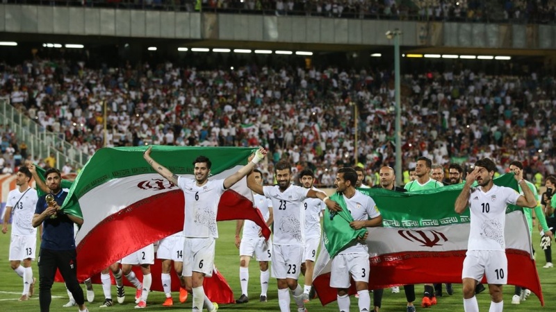 ایرانی فٹ بال ٹیم کی شاندار جیت پر جشن