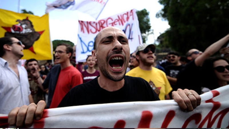 İtaliyalılar ekologiya nazirlərinin iclasına etiraz etdilər

