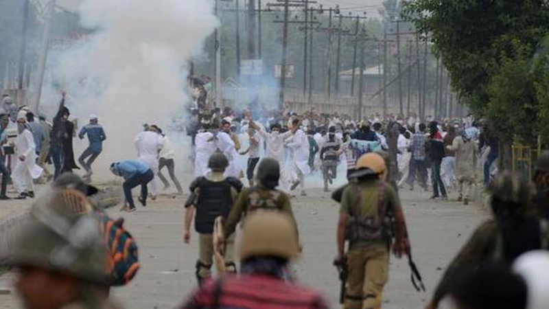 کشمیر میں عیدالفطر کے موقع پر حالات کشیدہ ،کئی علاقوں میں جھڑپیں