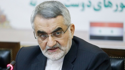 بروجێردی: سیاسەتی ئێران لە مەسەلەی مووشەکیدا نەگۆڕە