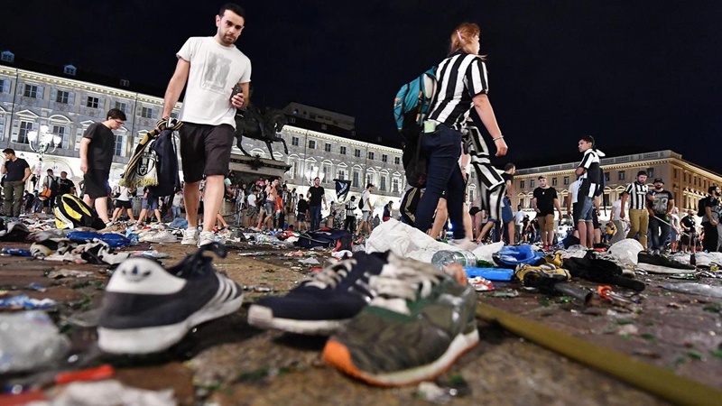 Turində terrakt şayiəsi 600 nəfəri yaraladı
