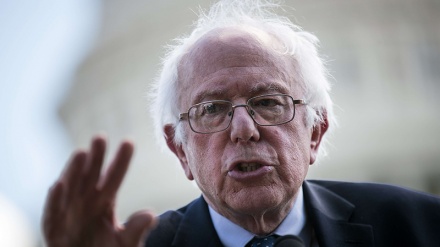 Amerikalı senator Trampın anti-immiqrasiya siyasətlərini tənqid edib